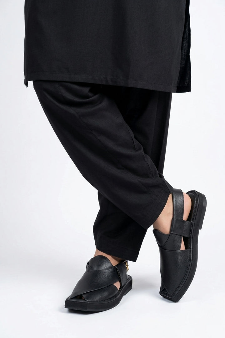 Black Kaptan Classic Traditional Chappal