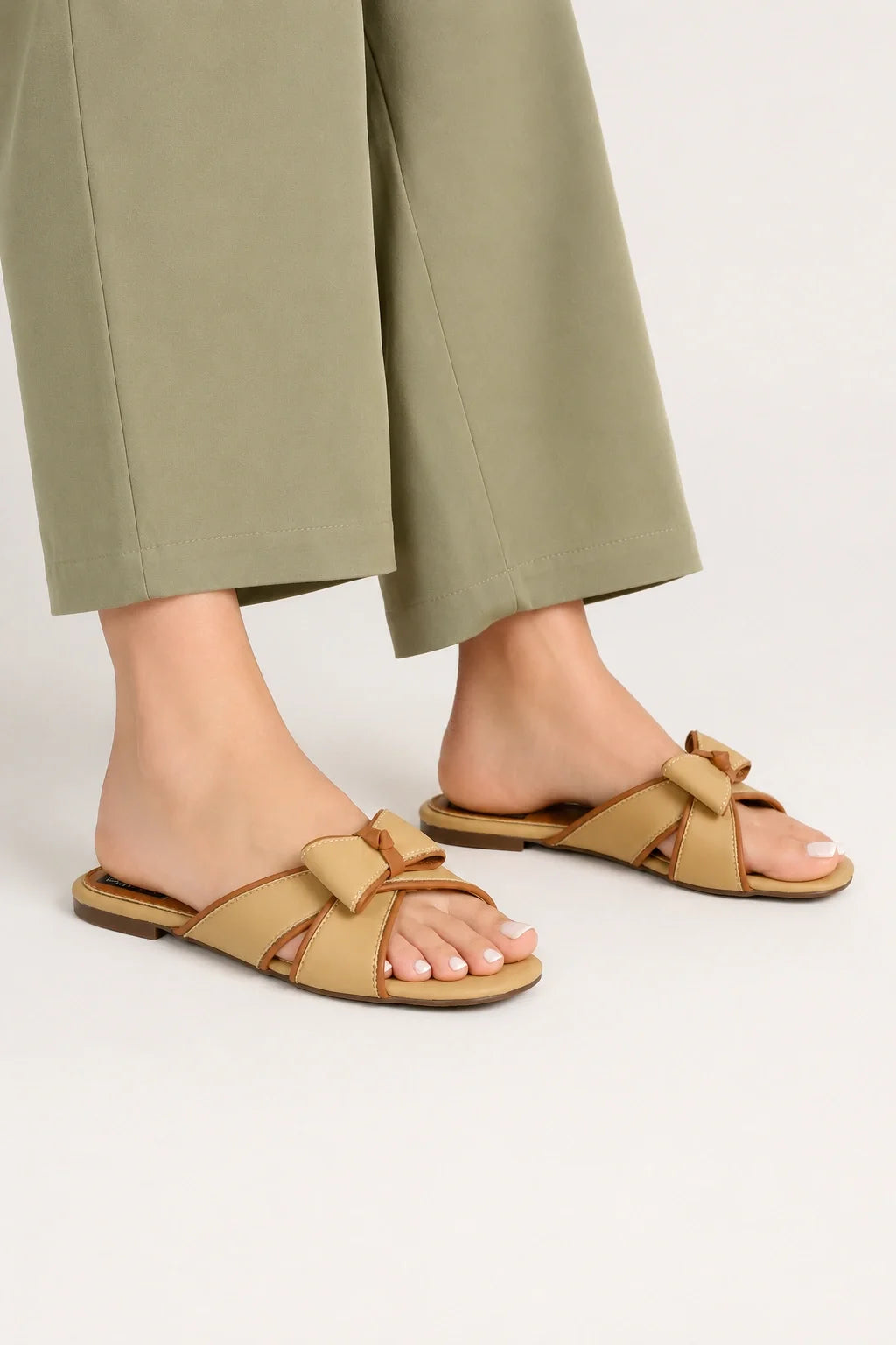 Women's Brown Bow Strap Flat Slipper