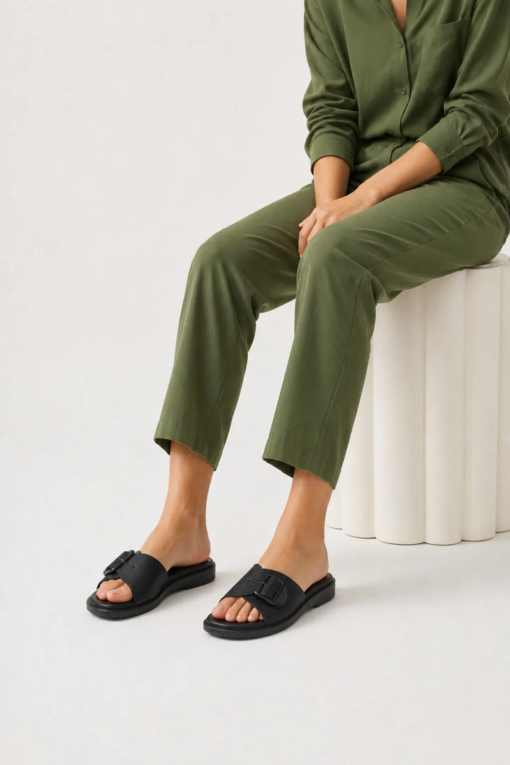 Black Classic PU Medicated Slipper