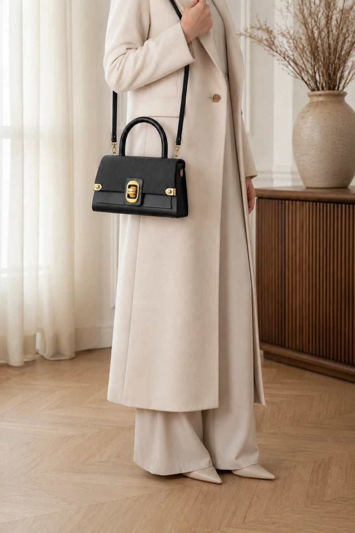 Black Minimal Fashion Handbag