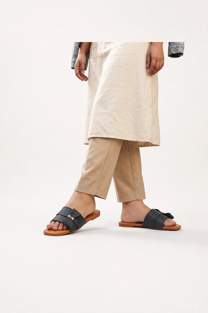 Blush Navy Trend Slipper