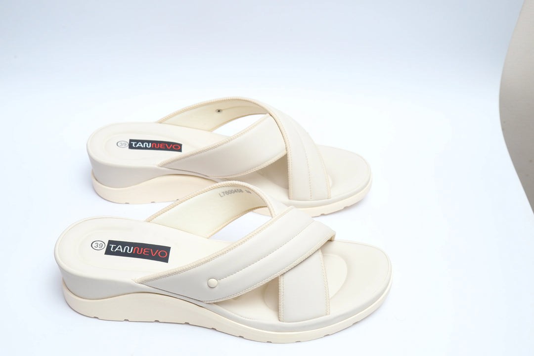Elegant Beige Fashion Medicated Slipper