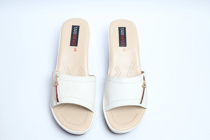 Stylish White Comfort Medicated Slipper