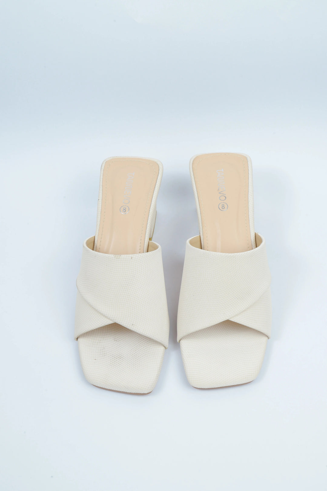 Cream Chic Everyday Slipper