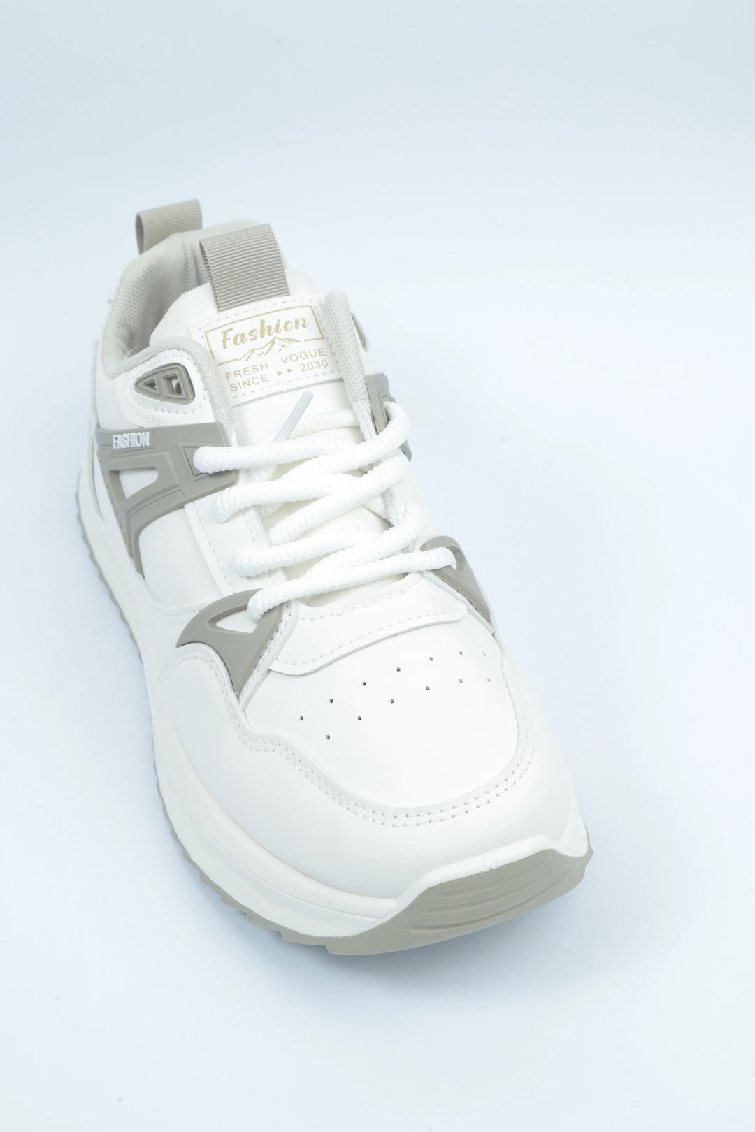 White/Mashroom Modern Lifestyle Jogger Sneakers