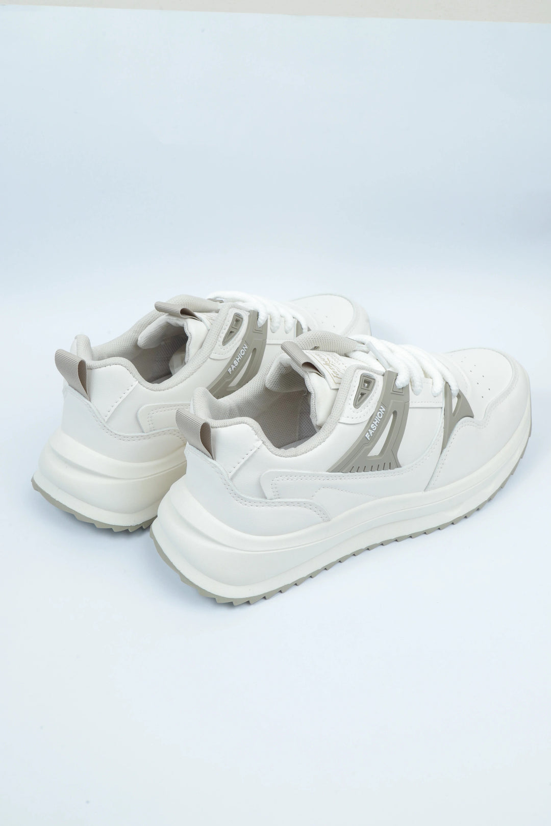 White/Mashroom Modern Lifestyle Jogger Sneakers