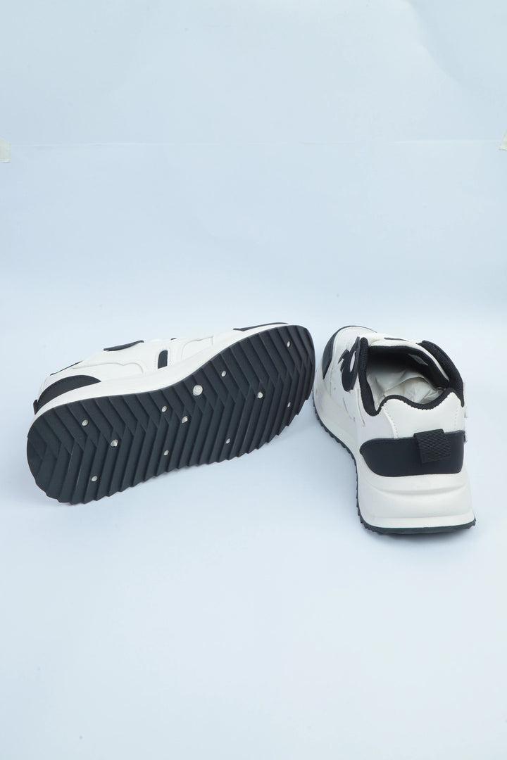 White/Black Casual Sport Jogger Sneakers