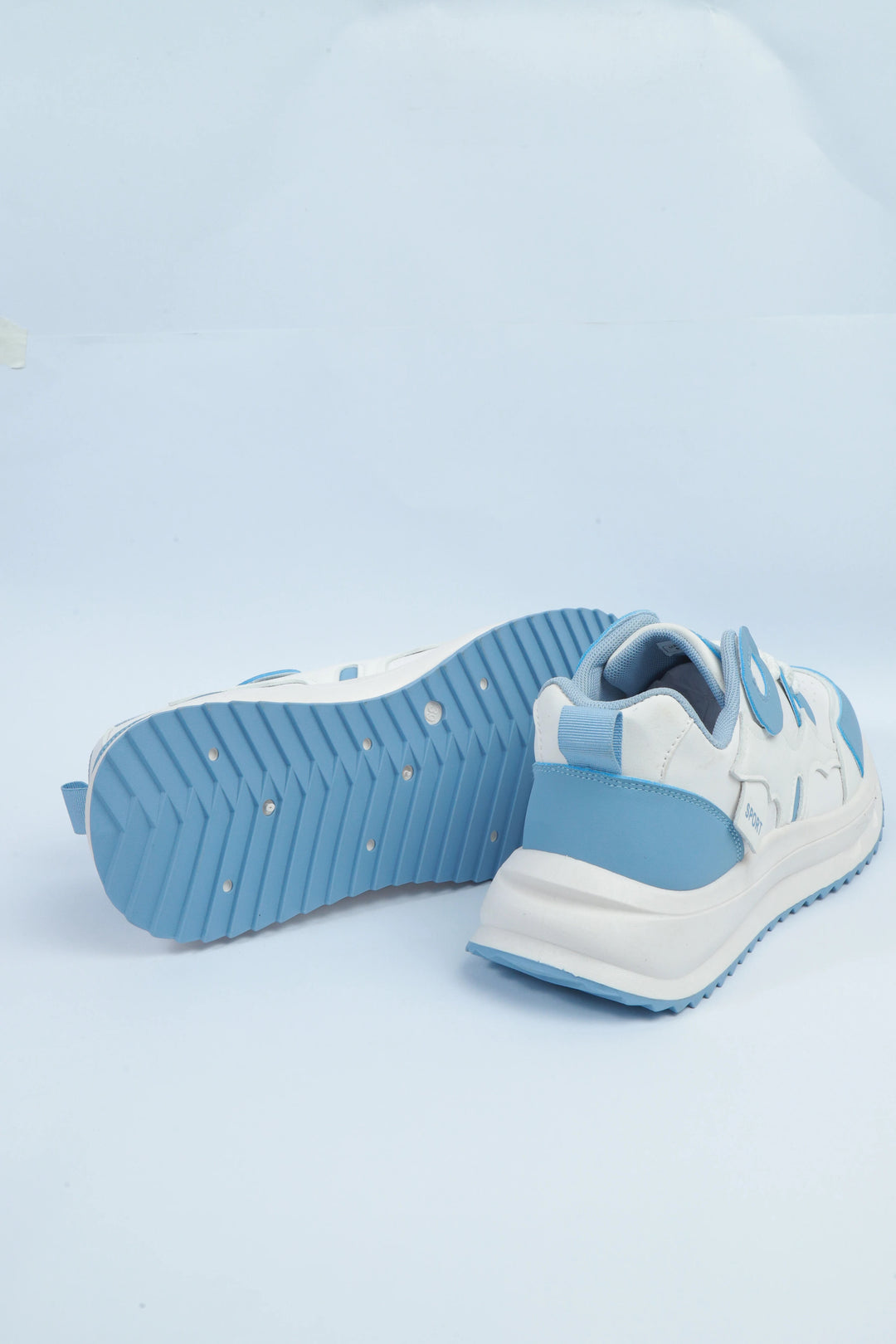 White/Blue Casual Sport Jogger Sneakers