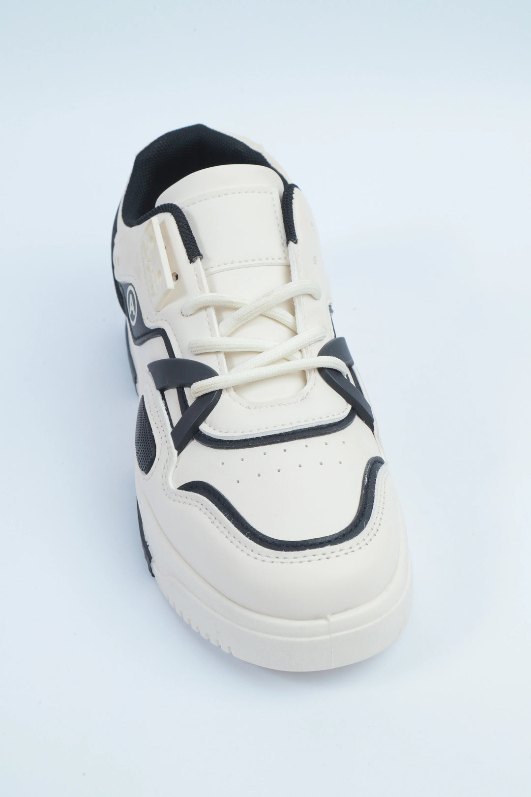 White/Black Fashion Comfort Sneakers