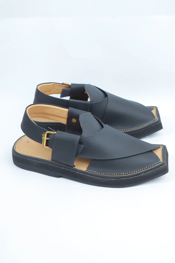 Black/Skin Kaptan Classic Traditional Chappal