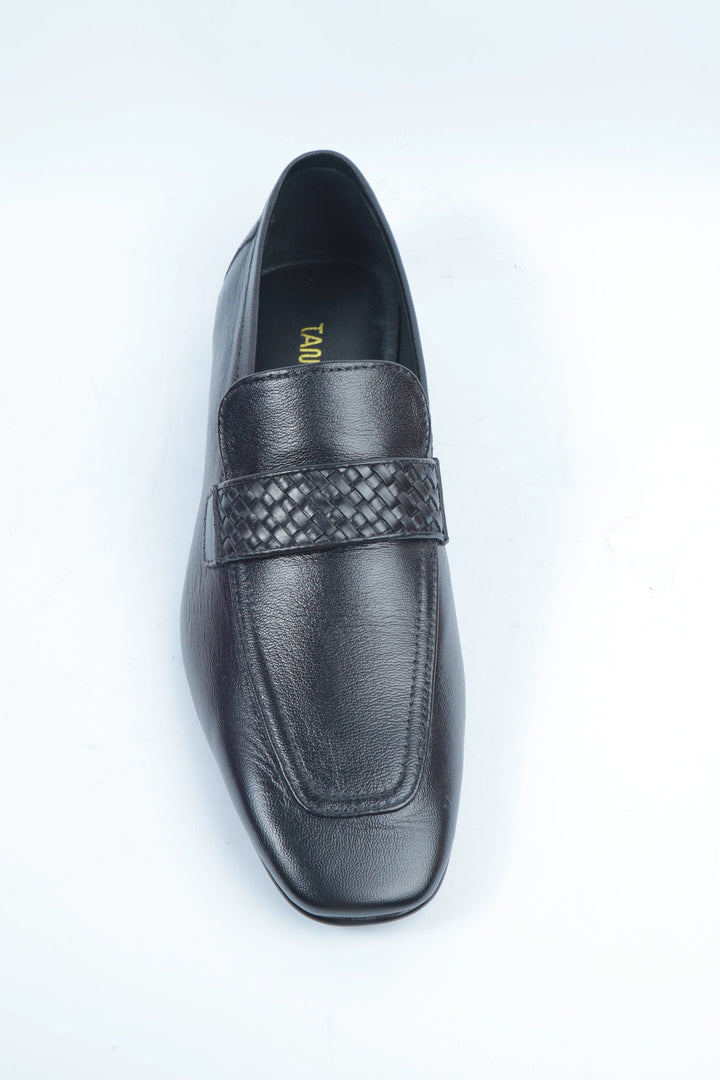 Black Sharp Look Formal Shoes