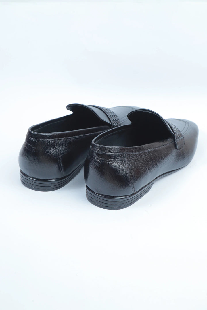 Black Sharp Look Formal Shoes