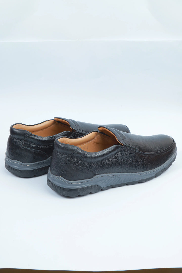 Black Lightweight Medicated Casual Shoes