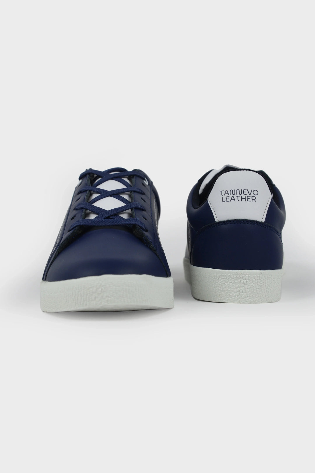 Signature Everyday Medicated Sneakers Men