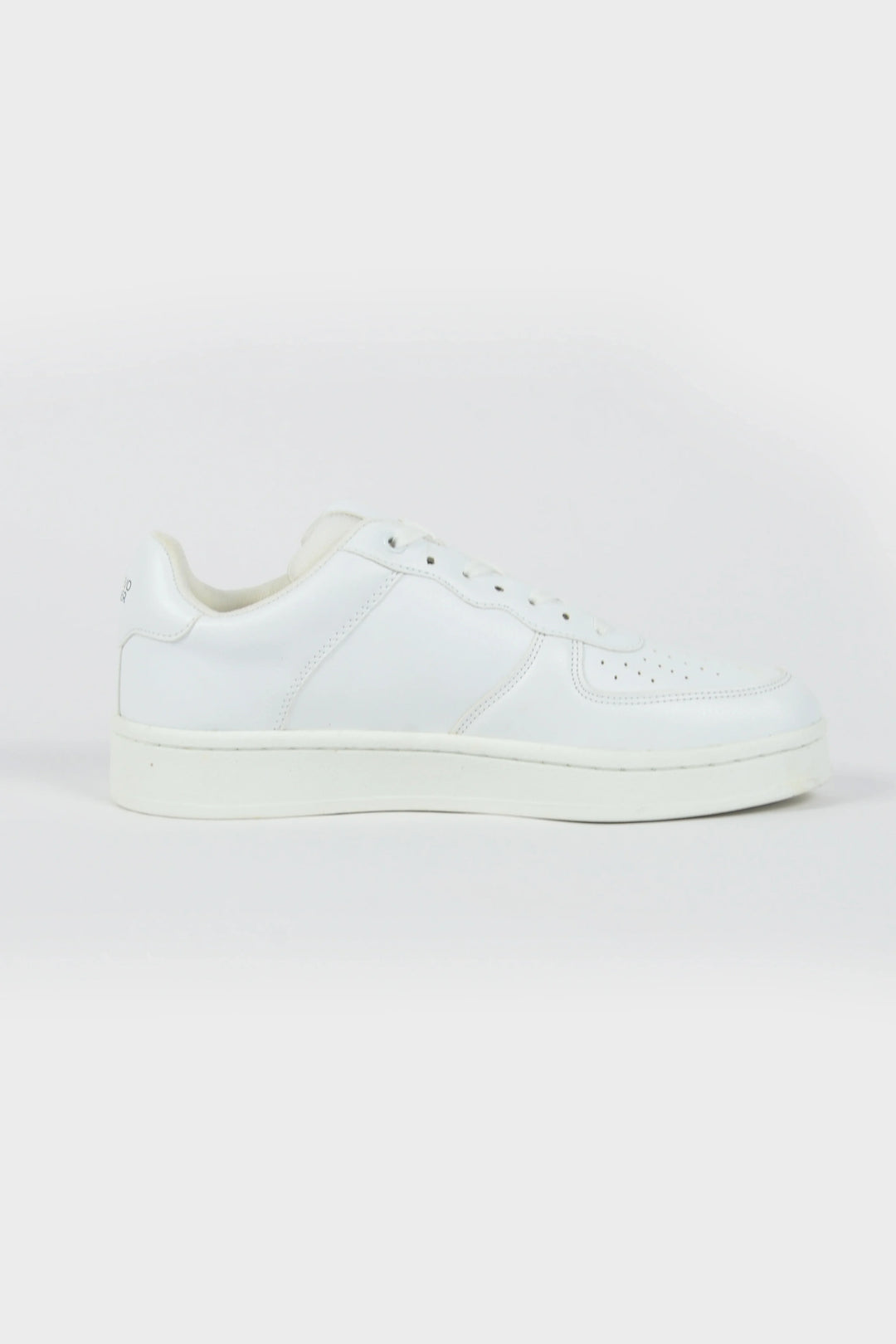 Classic Premium Medicated Sneakers Men