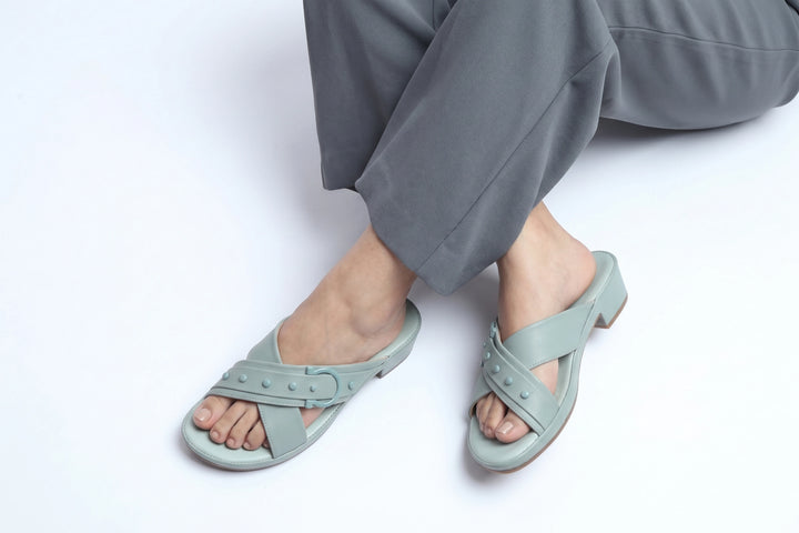 Green Modern PU Medicated Slipper